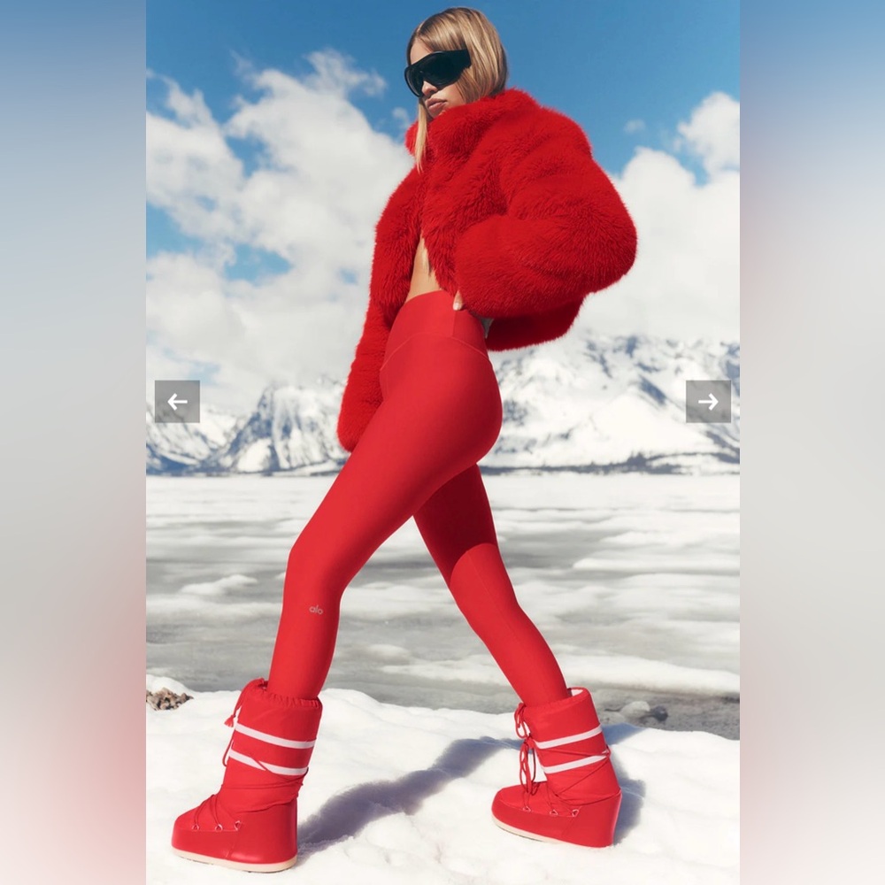 alo yoga 7/8 High-Waist Airlift Legging- bright red